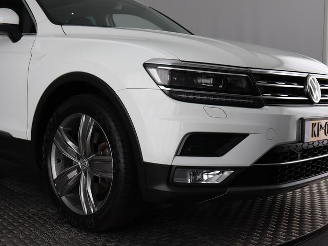 Volkswagen TIGUAN 2.0 TSI 4Motion Highline (Nl-Auto / Elek. Trekhaak / Pano / Massage / ACC / Navi / 19'')