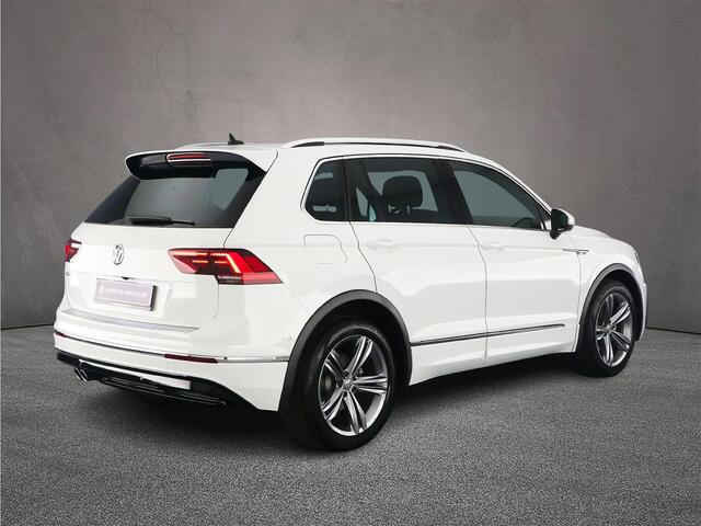 Volkswagen TIGUAN Comfortline Business 1.5 TSI 130pk Panoramadak, Elektrische achterklep, Adaptive cruise control, Achteruitrijcamera, Stoelverwarming, LED koplampen