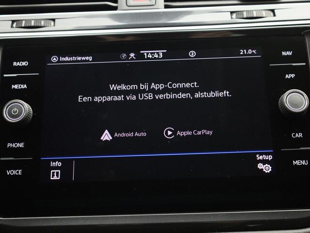 Volkswagen TIGUAN 1.5TSI/150PK Elegance DSG · App connect · Trekhaak · Camera + Parkeersensoren · Garantie tot januari 2026