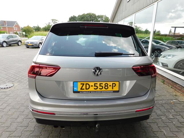 Volkswagen TIGUAN 1.5TSI 131PK R-Line! All-in Prijs! Trekhaak! 1e ei