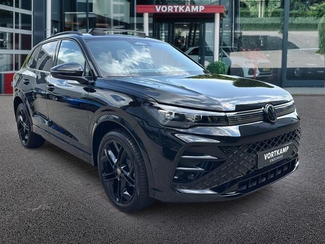Volkswagen TIGUAN 1.5 eTSI R-LINE PANO-DAK/TREKHAAK/CAMERA/NAVI/ACC/STOELVERW
