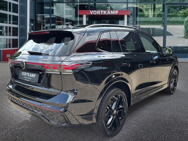 Volkswagen TIGUAN 1.5 eTSI R-LINE PANO-DAK/TREKHAAK/CAMERA/NAVI/ACC/STOELVERW