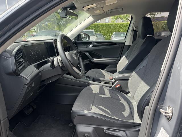 Volkswagen TIGUAN 1.5 eTSI Life Edition / Camera / Navigatie / 17'' / Keyless / Dodehoek / DAB / ACC