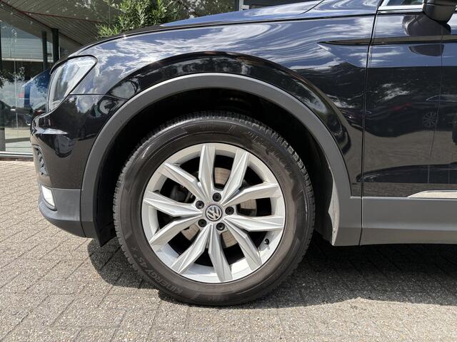 Volkswagen TIGUAN 1.4 TSI Connected Series | ACC | Trekhaak | Full options |