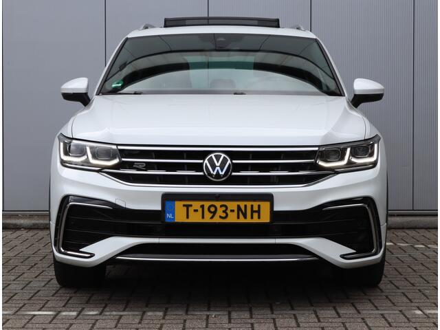Volkswagen TIGUAN Hybrid R-Line | 20" | Panoramadak | Camera | Trekhaak