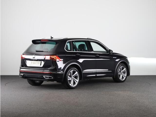 Volkswagen TIGUAN 1.5 TSI R-Line Business 150 pk Automaat (DSG) | Verlengde garantie | Navigatie | Panoramadak | Elektr. trekhaak | Parkeersensoren (Park assist) | Achteruitrijcamera | Stoelverwarming |