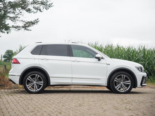 Volkswagen TIGUAN 2.0 4Motion Highline 3x R-Line Leer Virtual ACC