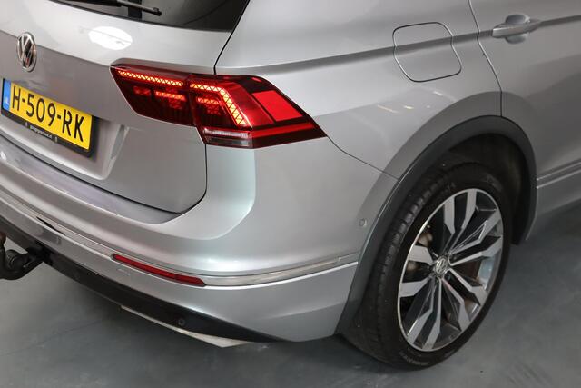Volkswagen TIGUAN Allspace 1.5 TSI Highline R-Line 7-Persoons, Massage, Panoramadak, Virtual, Trekhaak, Dynaudio