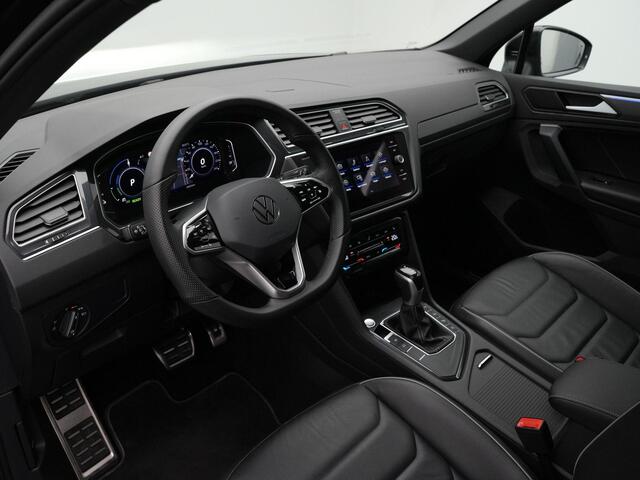 Volkswagen TIGUAN 1.4 TSI eHybrid 245 pk DSG R-Line Business | Panoramadak | Trekhaak | Leder | Geheugenstoelen | Rondomzicht camera | IQ Light
