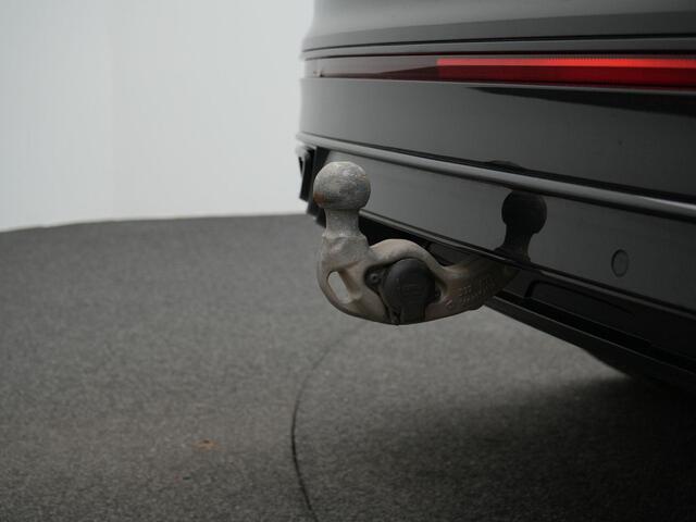 Volkswagen TIGUAN 1.4 TSI eHybrid 245 pk DSG R-Line Business | Panoramadak | Trekhaak | Leder | Geheugenstoelen | Rondomzicht camera | IQ Light