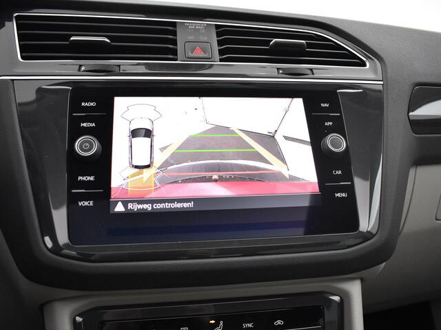 Volkswagen TIGUAN 1.4 Tsi 245pk DSG eHybrid Elegance · Panoramadak · Camera · Elek.Trekhaak · Elek. Achterklep · Keyless · 18'' Inch ·