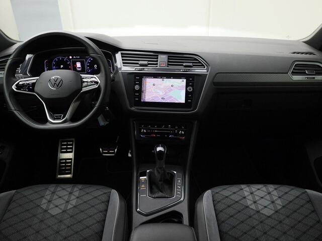 Volkswagen TIGUAN 1.5TSI/150PK R-Line Blackstyle DSG · Camera · Apple Car Play · Stoelverwarming ·