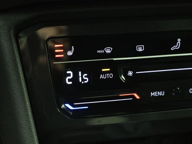 Volkswagen TIGUAN 1.5TSI/150PK R-Line Blackstyle DSG · Camera · Apple Car Play · Stoelverwarming ·