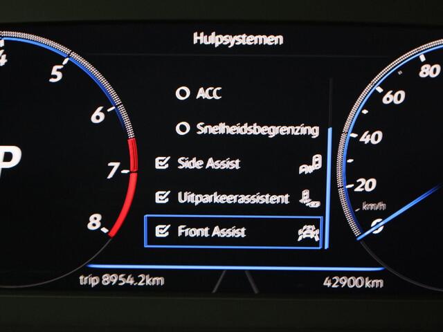 Volkswagen TIGUAN 1.5TSI/150PK R-Line Blackstyle DSG · Camera · Apple Car Play · Stoelverwarming ·