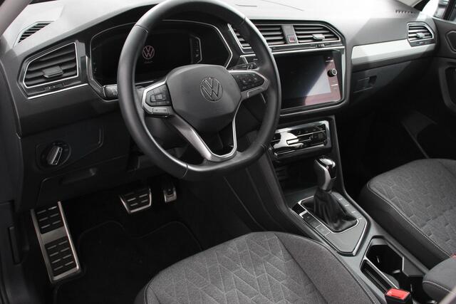 Volkswagen TIGUAN Allspace 1.5 TSI 150pk DSG Move 7p. | Navigatie | Apple Carplay/Android Auto Wireless | Trekhaak | Parkeersensoren | Camera | Adaptive Cruise Control | Stoel-en stuurverwarming | Climate Control