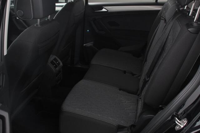 Volkswagen TIGUAN Allspace 1.5 TSI 150pk DSG Move 7p. | Navigatie | Apple Carplay/Android Auto Wireless | Trekhaak | Parkeersensoren | Camera | Adaptive Cruise Control | Stoel-en stuurverwarming | Climate Control