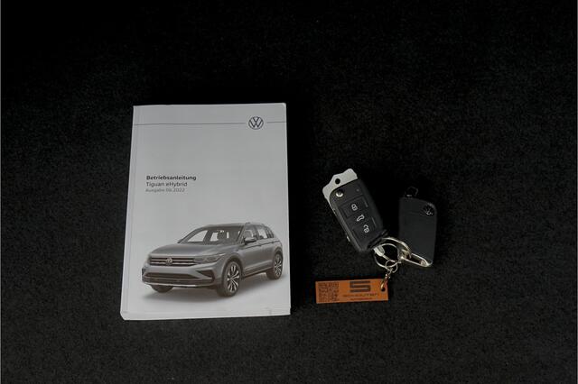 Volkswagen TIGUAN 1.4 TSI eHybrid R-Line Black Style HUD 20" Suzuka