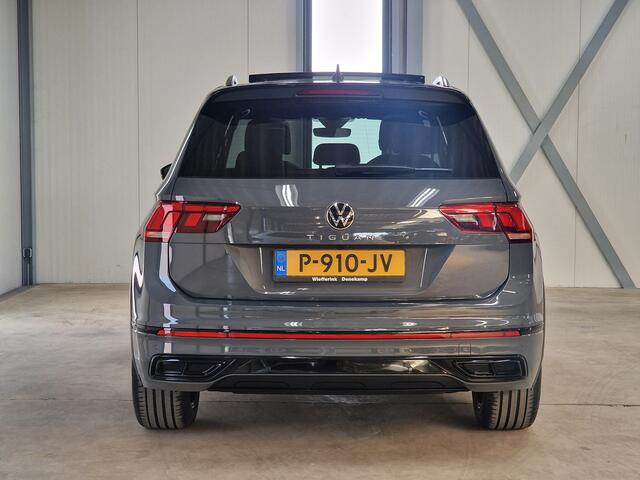 Volkswagen TIGUAN 1.5 TSI R-Line 150 pk DSG | Schuifdak | Trekhaak | Winter Pack |