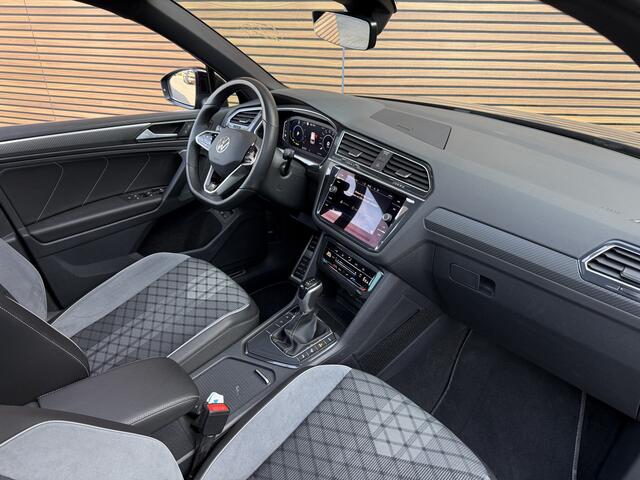 Volkswagen TIGUAN 1.4 TSI eHybrid R-Line Business+ Panodak / Dodehoek / Navi / Camera / Clima