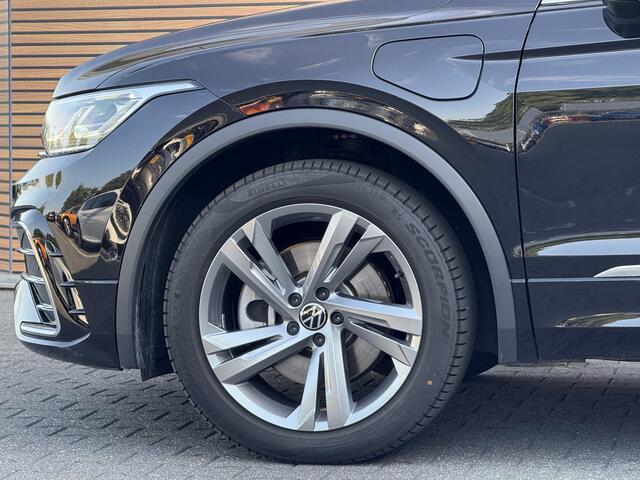 Volkswagen TIGUAN 1.4 TSI eHybrid R-Line Business+ Panodak / Dodehoek / Navi / Camera / Clima