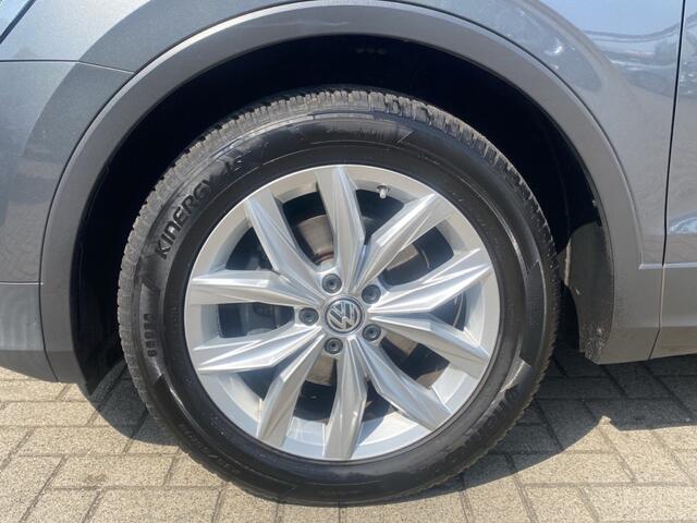Volkswagen TIGUAN 1.4 TSI DSG COMFORTLINE TREKHAAK/PANO-DAK/ACC/E-KLEP/LED/STOELVERW