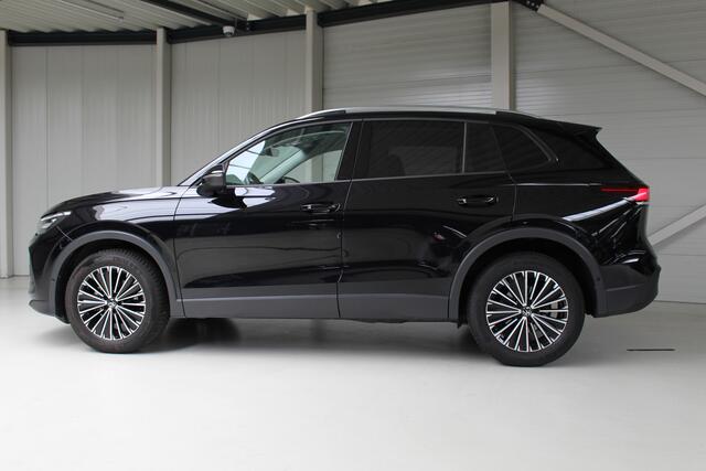Volkswagen TIGUAN 1.5 eTSI Life 150pk DSG Navigatie | 18"Velgen | Camera | El. inklapbare spiegels