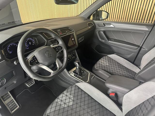 Volkswagen TIGUAN 1.5 TSI 2 x R-line Schuif-kantel dak | 20 Inch | IQ Led