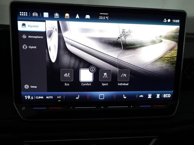 Volkswagen TIGUAN 1.5 eHybrid R-Line Edition 204pk | Pano.dak| 20'LM-velgen| El.achterklep| verwarmde voorruit