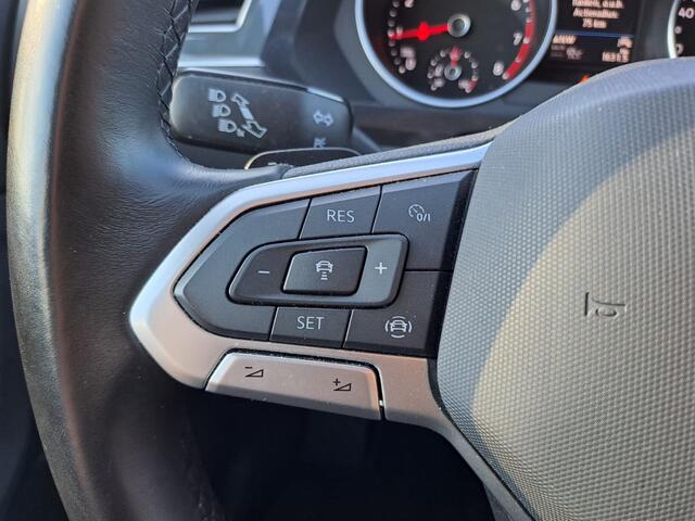 Volkswagen TIGUAN 1.5 TSI Life Business | All-seasons | Trekhaak | Elek. klep | Stoelverwarming | Keyless | Camera |