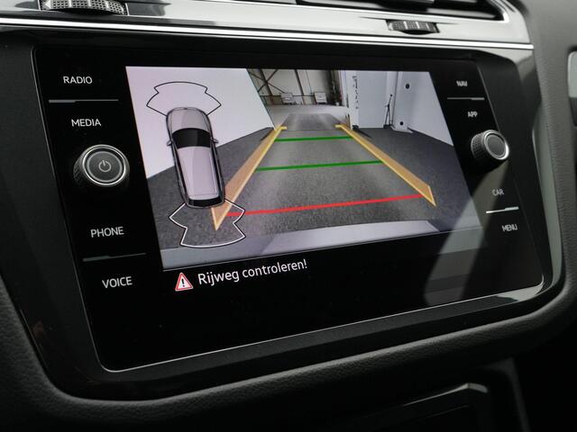 Volkswagen TIGUAN 1.5 TSI 131 pk Life | LED koplampen | Trekhaak | Achteruitrijcamera | Carplay | Keyless | 17 inch lichtmetalen