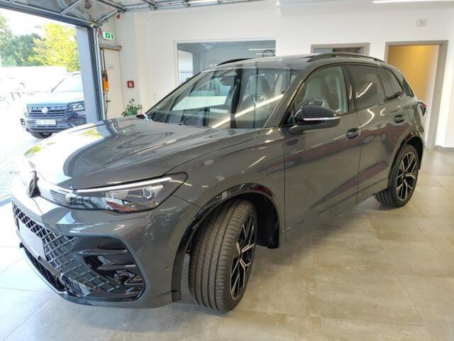 Volkswagen TIGUAN 1.5eTSI R-LINE PANO-DAK/TREKHAAK/HUD/CAMERA/E-KLEP