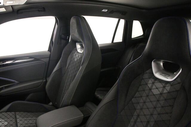 Volkswagen TIGUAN R-Line Edition 1.5 TSI eHybrid 272pk DSG Automaat Trekhaak, Panoramadak, Black Style, Elektrische achterklep, Achteruitrijcamera, Adaptive cruise control