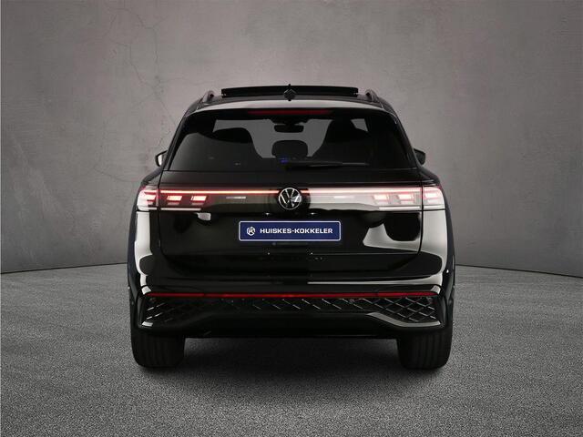 Volkswagen TIGUAN R-Line Edition 1.5 TSI eHybrid 272pk DSG Automaat Trekhaak, Panoramadak, Black Style, Elektrische achterklep, Achteruitrijcamera, Adaptive cruise control