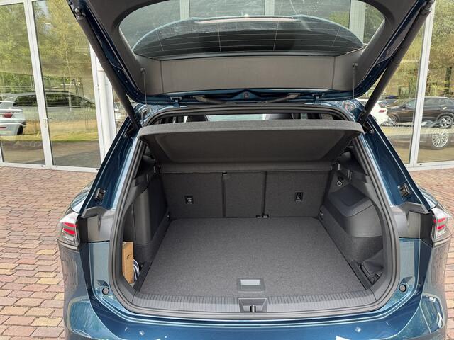 Volkswagen TIGUAN 1.5 eHybrid R-Line Edition Trekhaak | 360° camera | Navi | 20"