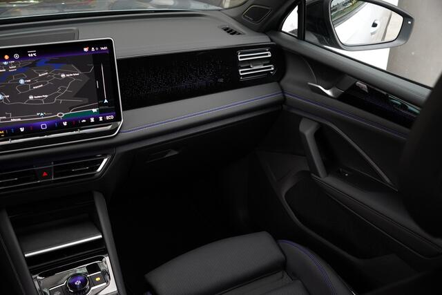 Volkswagen TIGUAN 1.5/272pk eHybrid R-Line Blackstyle VOL!|2025|Panoramadak|Trekhaak|Leer+Verwarming+Ventilatie|Head-up|20"Blackstyle|Harman Kardon|Discover Pro Max