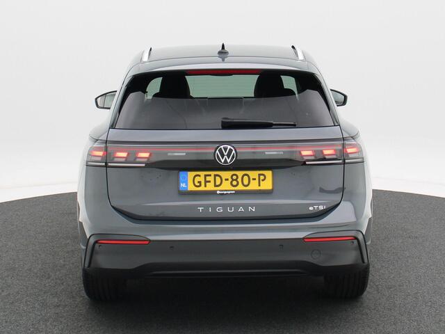 Volkswagen TIGUAN 1.5 eTSi Life Edition 130 Pk | Trekhaak | Full LED | Camera | Sensoren | Elektrische Achterklep | Adaptive Cruise | 18 Inch | 2.609 Km!!