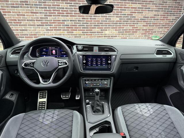 Volkswagen TIGUAN 1.5 TSI R-Line DAK SFEER TREKHAAK KEYLESS CAMERA