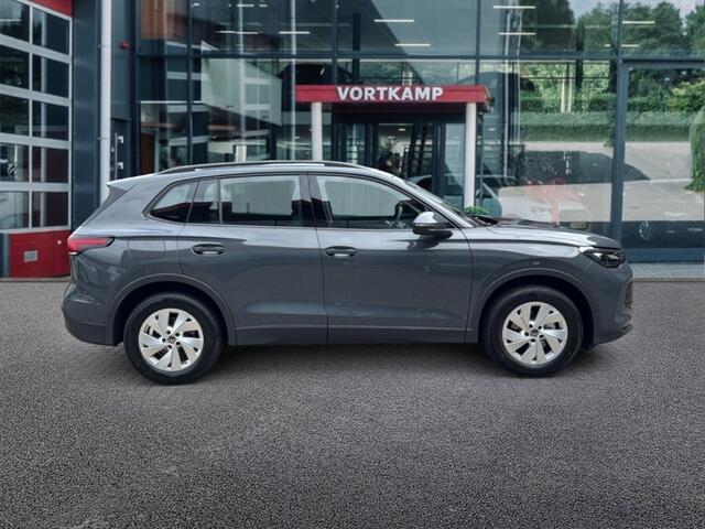 Volkswagen TIGUAN 1.5 eTSI DSG LIFE TREKHAAK/CAMERA/CARPLAY/STOELVERW