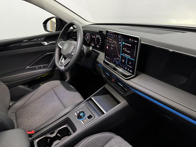 Volkswagen TIGUAN 1.5 eTSI Life Edition Half leder, Camera, Navi, Winterpakket, Keyless start, Cruise control adaptief, Sfeerverlichting, 2 jaar