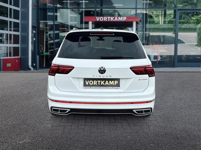 Volkswagen TIGUAN 1.4 TSI DSG R-LINE E-HYBRID PANO-DAK/TREKHAAK/CAMERA/NAVI/CARPLAY/ACC