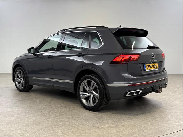 Volkswagen TIGUAN 1.4 TSI eHybrid 225PK R-Line | 360° Camera | Sfeerverl. | IQ LED | Carplay | Virtual Cockpit | Trekhaak | 19"LMV