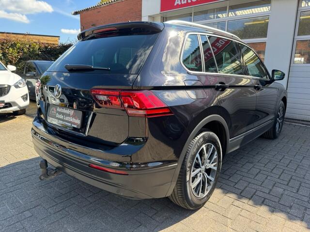 Volkswagen TIGUAN 1.4TSI 150PK DSG Highline Trekhaak Navi ACC Carplay