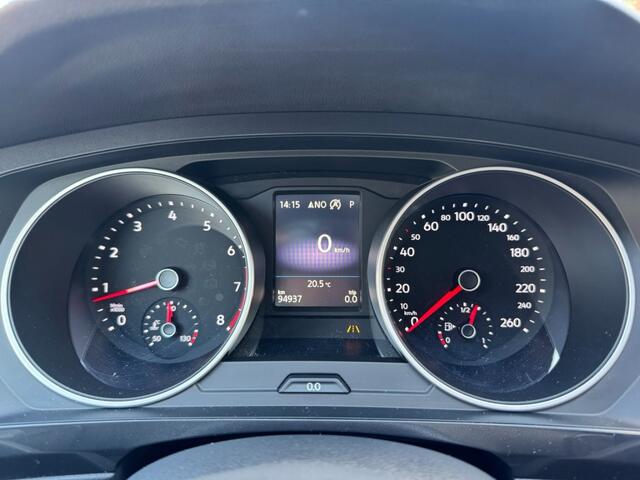 Volkswagen TIGUAN 1.4TSI 150PK DSG Highline Trekhaak Navi ACC Carplay