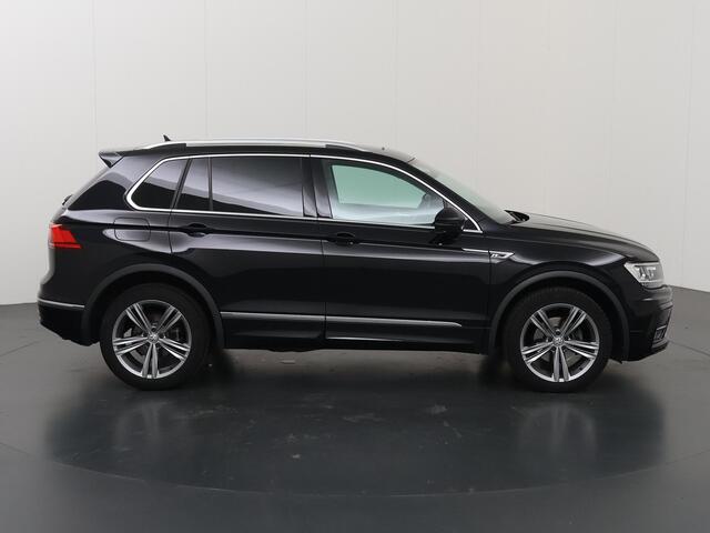 Volkswagen TIGUAN 1.4 TSI 4Motion Highline R | Panoramadak | R-Line | Navigatie | Carplay | Stoelverwarming | DAB |