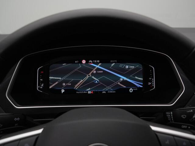 Volkswagen TIGUAN Allspace 7 pers. 1.5 TSI 150 pk DSG Life Business | Trekhaak | Stoelverwarming | Navigatie | 18 inch