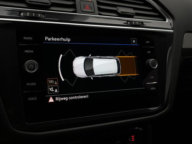 Volkswagen TIGUAN Allspace 7 pers. 1.5 TSI 150 pk DSG Life Business | Trekhaak | Stoelverwarming | Navigatie | 18 inch