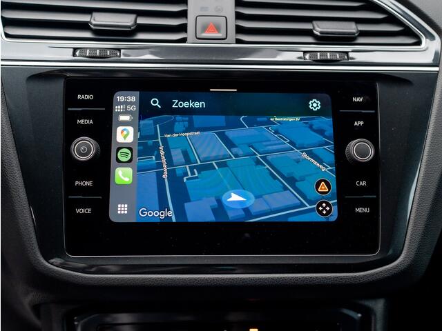 Volkswagen TIGUAN 1.5 TSI R-Line Business+ | Leder | Stoelgeheugen | IQ Light | Elk. A-klep | Prijs Rijklaar!!