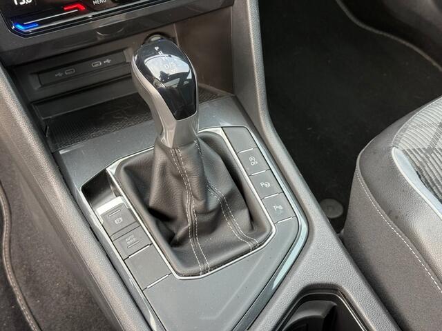 Volkswagen TIGUAN 1.5 TSI Automaat R-Line Black Style Panodak 20 Inch