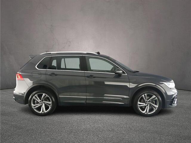 Volkswagen TIGUAN R-Line Business 1.4 TSI eHybrid 245pk DSG Automaat Panoramadak, LED matrix koplampen, Achteruitrijcamera, Adaptive cruise control, Elektrische achterklep