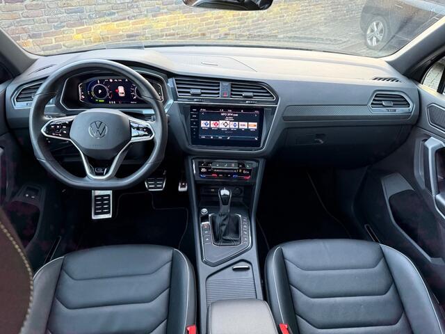 Volkswagen TIGUAN 1.4 TSI eHybrid R-LINE Black Style Panodak Trekhaak Leer 360 Camera
